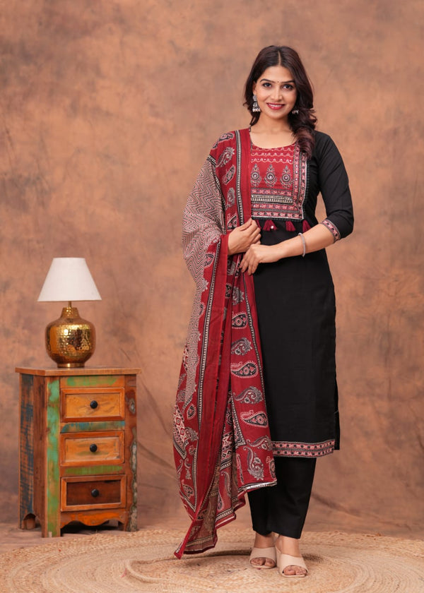 Cotton Kurta Set with Mul Cotton Dupatta & Pant | Embroidered Yoke & Pattern Work | Stylish Sleeves